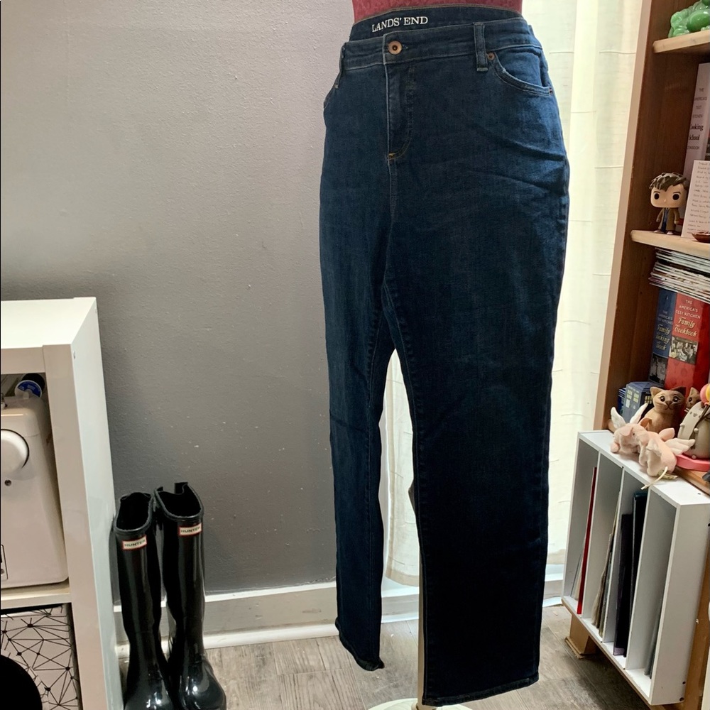 LANDS END STRAIGHT LEG JEANS - Size 16 Petite